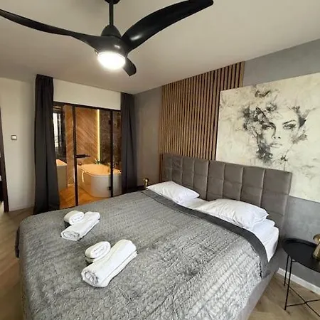 Апартаменты Manhattan Piotrkowska Лодзь